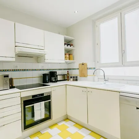 Palais Royal - Etienne Marcel * Parijs