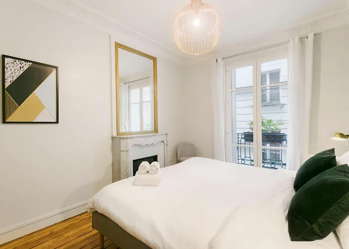 Palais Royal - Etienne Marcel Apartment *