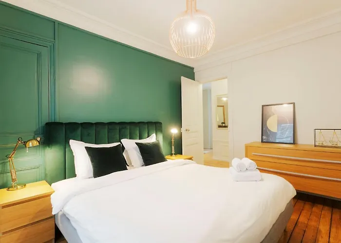Apartment Palais Royal - Etienne Marcel